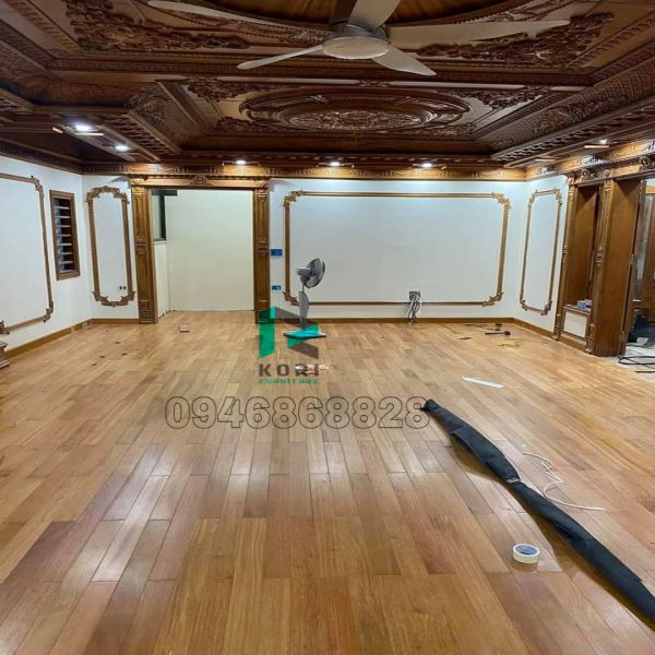 Sàn gỗ cho người mệnh Thổ tính bàn