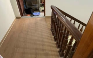 Sàn nhựa giả gỗ cầu thang tại tỉnh Đắk Lắk