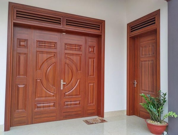 Phào chỉ cửa được sử dụng để trang trí và bảo vệ các cạnh của cửa sổ và cửa ra vào, giúp tạo vẻ đẹp hài hòa và liên kết cho không gian.